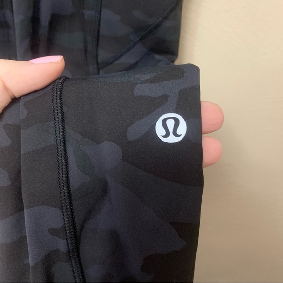 Lululemon Fast and Free Tight II 25" Heritage 365 Camo Deep Coal Multi Size 2 - Picture 11 of 14